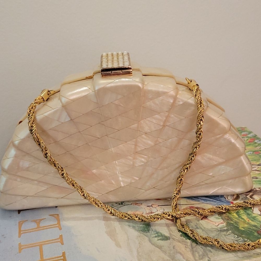 Mother of pearl Lucite shell cocktail clutch, vintage
